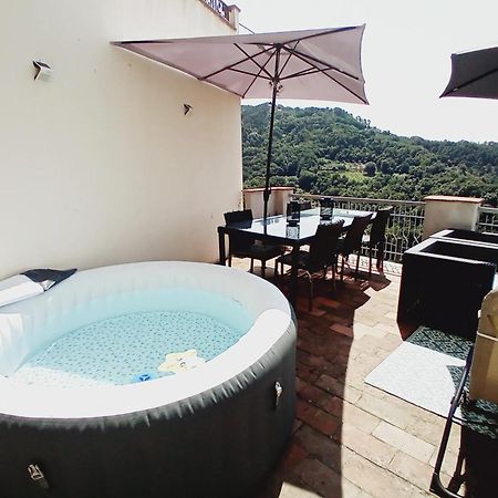 Comfortable Apartment With Sea View In Falcinello Exterior foto