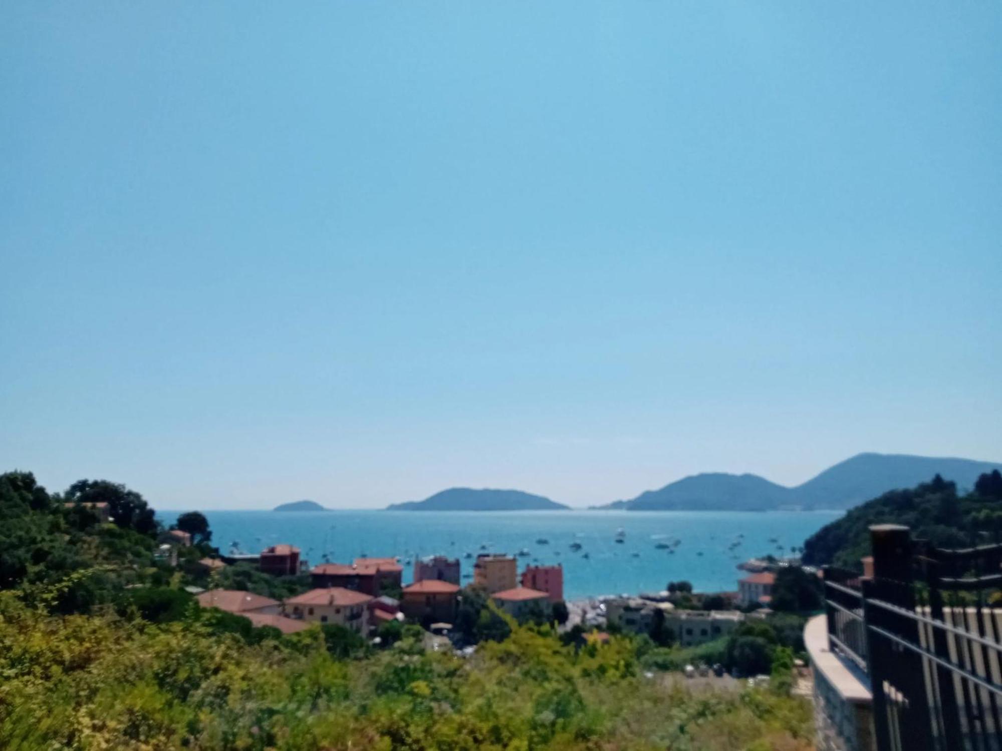 Comfortable Apartment With Sea View In Falcinello Exterior foto