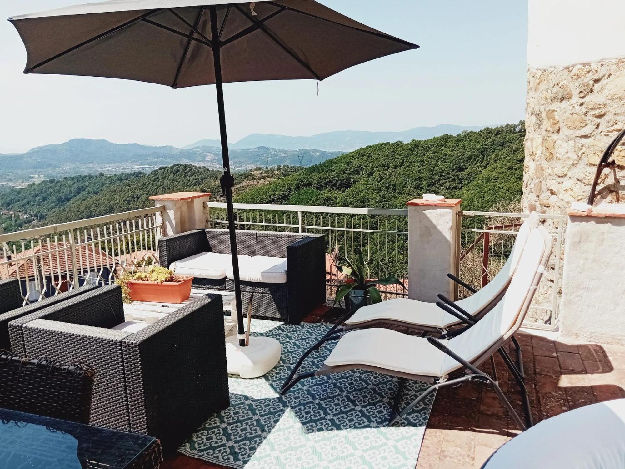 Comfortable Apartment With Sea View In Falcinello Exterior foto