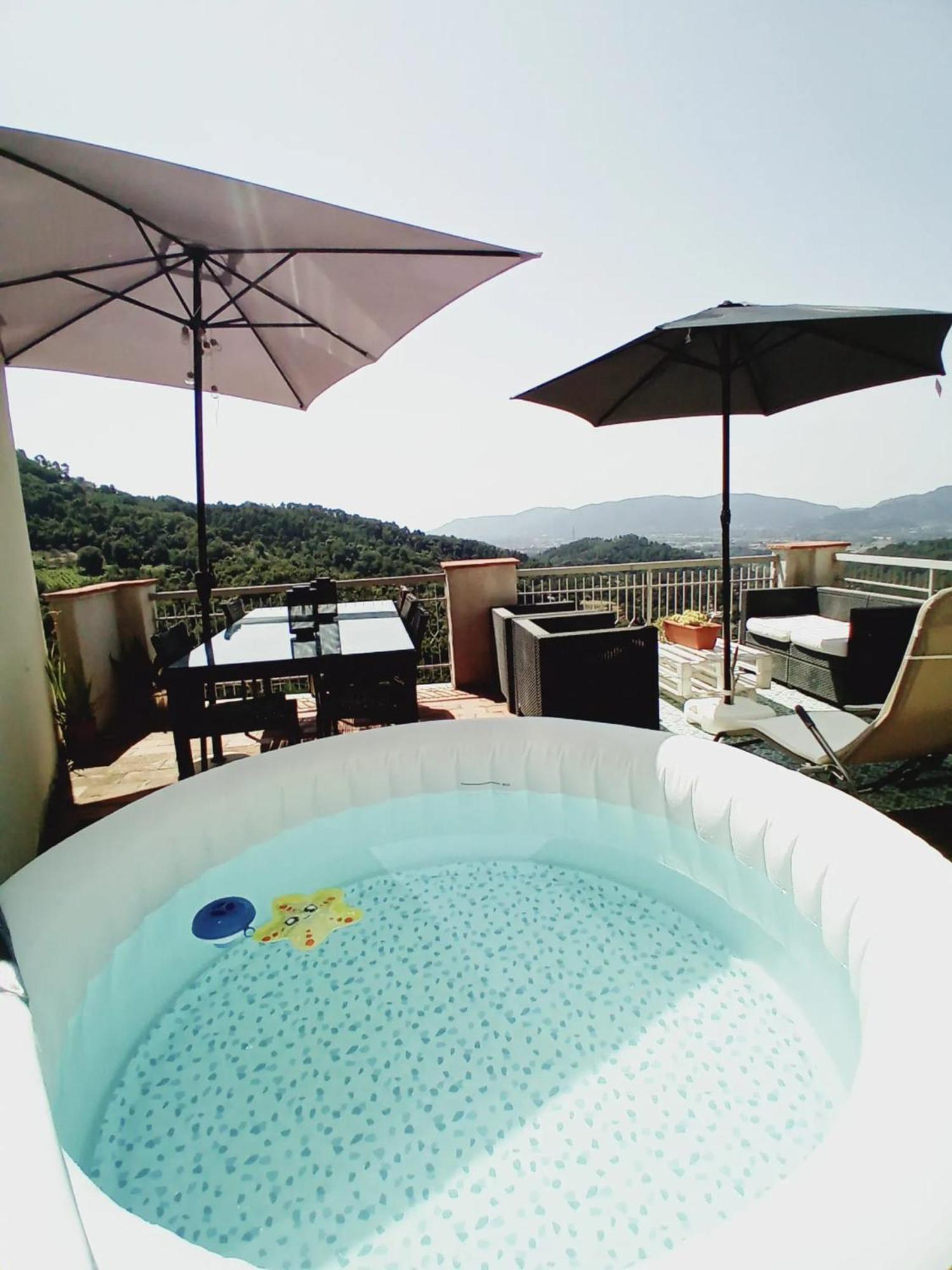 Comfortable Apartment With Sea View In Falcinello Exterior foto